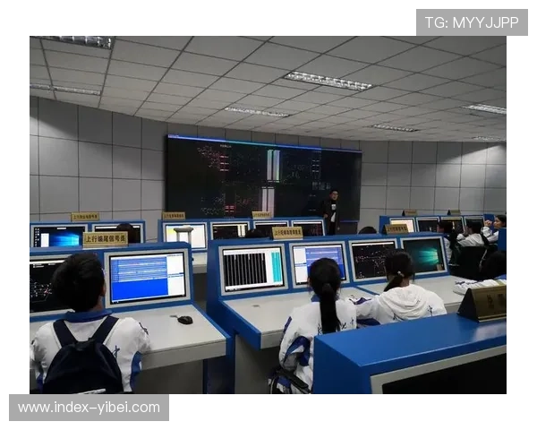 叶脊网络拓扑结构普及，信号调度灵活性获实质性改善